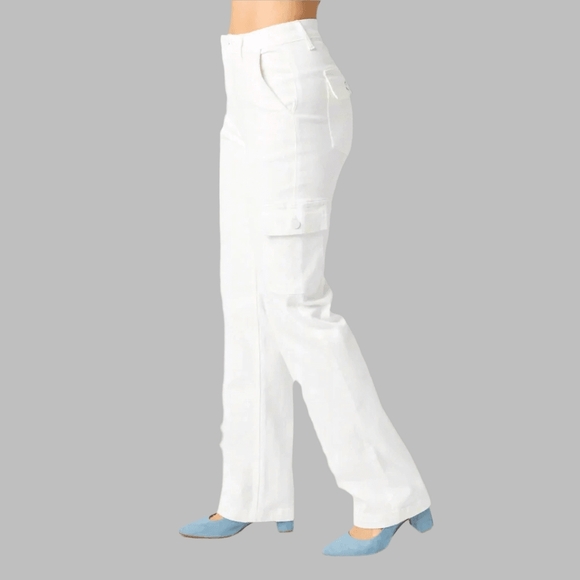 Women's White Cargo Pants By Judy Blue - Picture 3 of 3